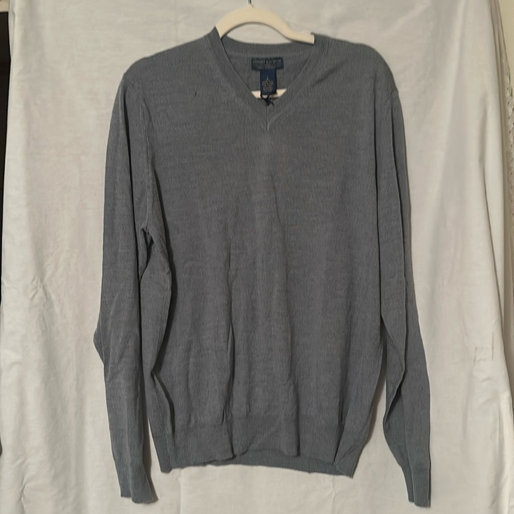 NWT Joseph & Lyman Merino Wool Sweater